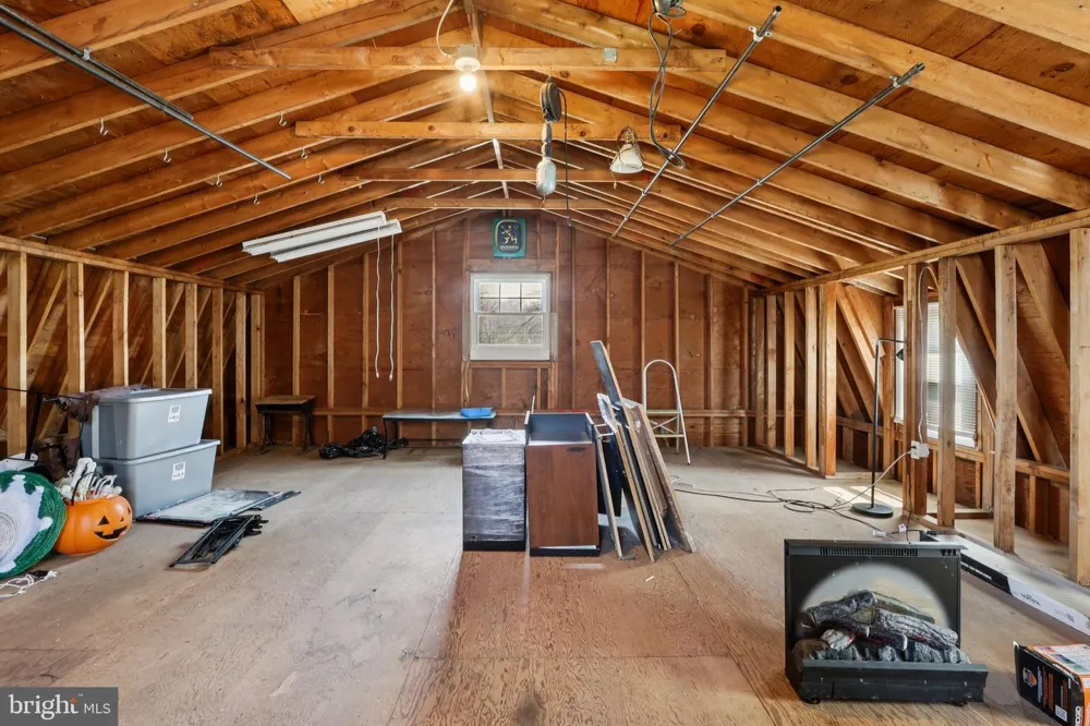 351 MERRICK ROAD Robbinsville, NJ 08691