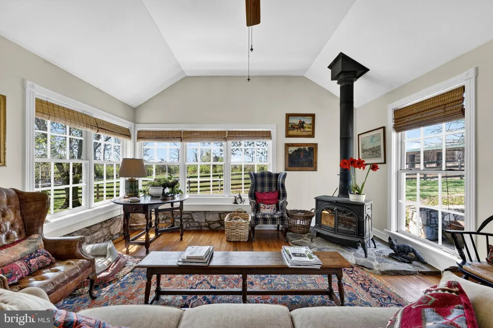 871 OLD CHAPEL ROAD Boyce, VA 22620