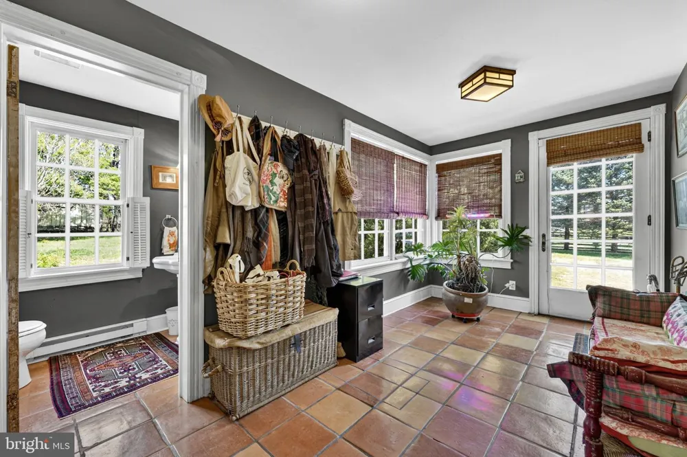 871 OLD CHAPEL ROAD Boyce, VA 22620