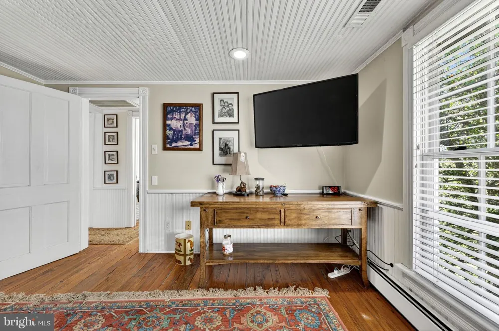 871 OLD CHAPEL ROAD Boyce, VA 22620