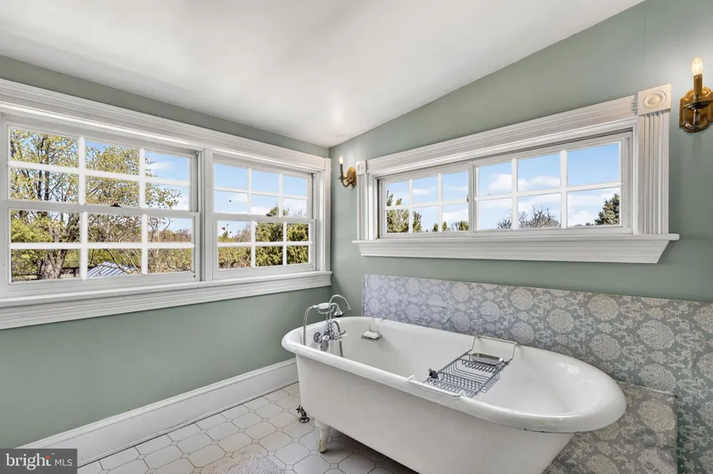 871 OLD CHAPEL ROAD Boyce, VA 22620