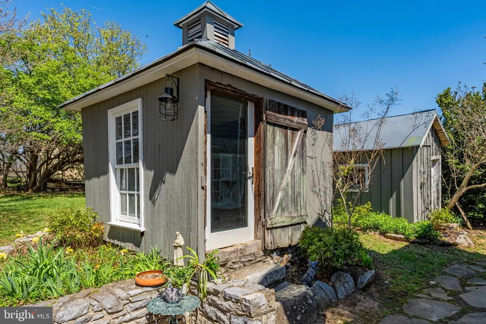 871 OLD CHAPEL ROAD Boyce, VA 22620
