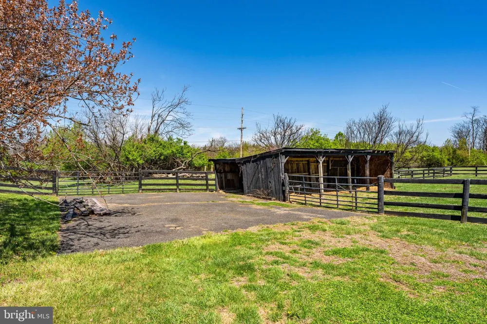 871 OLD CHAPEL ROAD Boyce, VA 22620