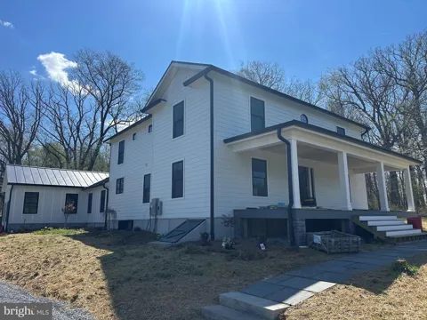 90 MAIN STREET