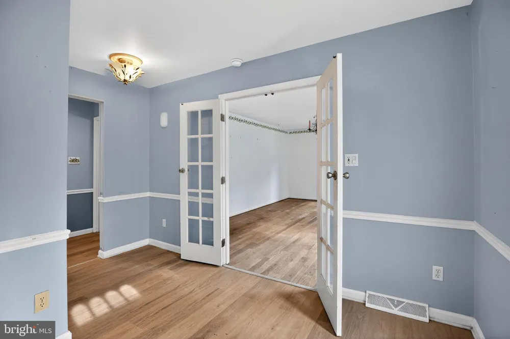 507 CHESTNUT COURT La Plata, MD 20646