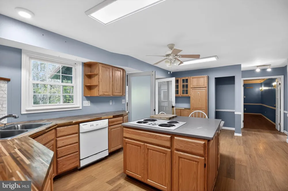 507 CHESTNUT COURT La Plata, MD 20646