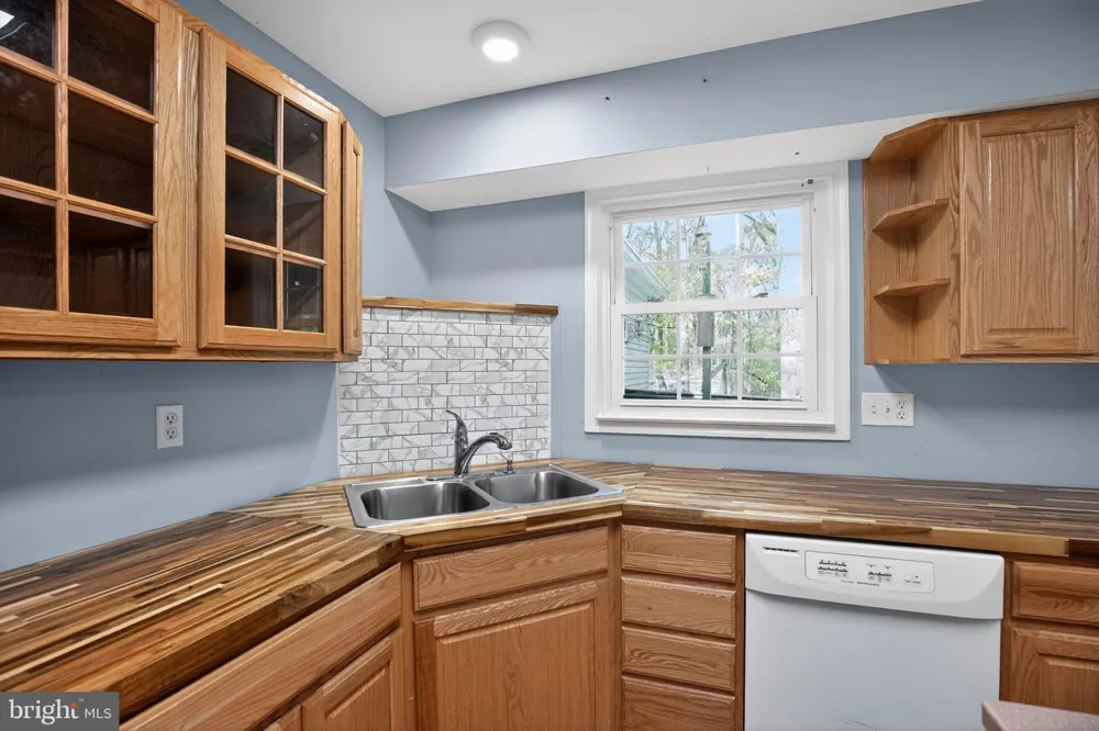 507 CHESTNUT COURT La Plata, MD 20646