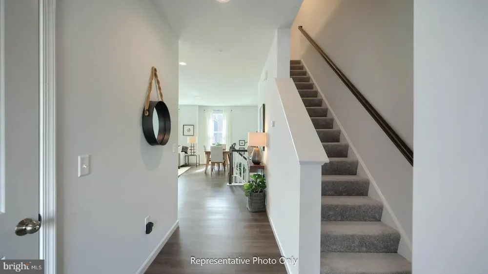 16 CONIFER DRIVE Elizabethtown, PA 17022