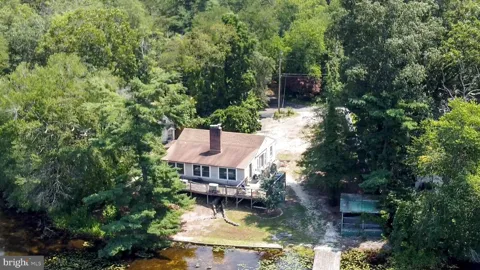 42 CEDAR LANE