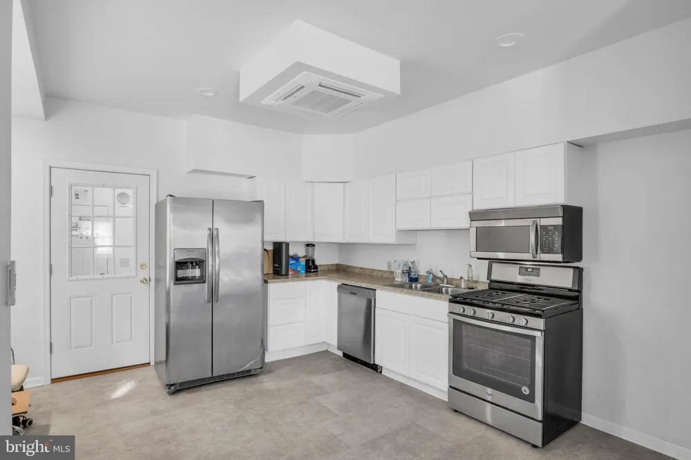 125 E EMAUS STREET Middletown, PA 17057