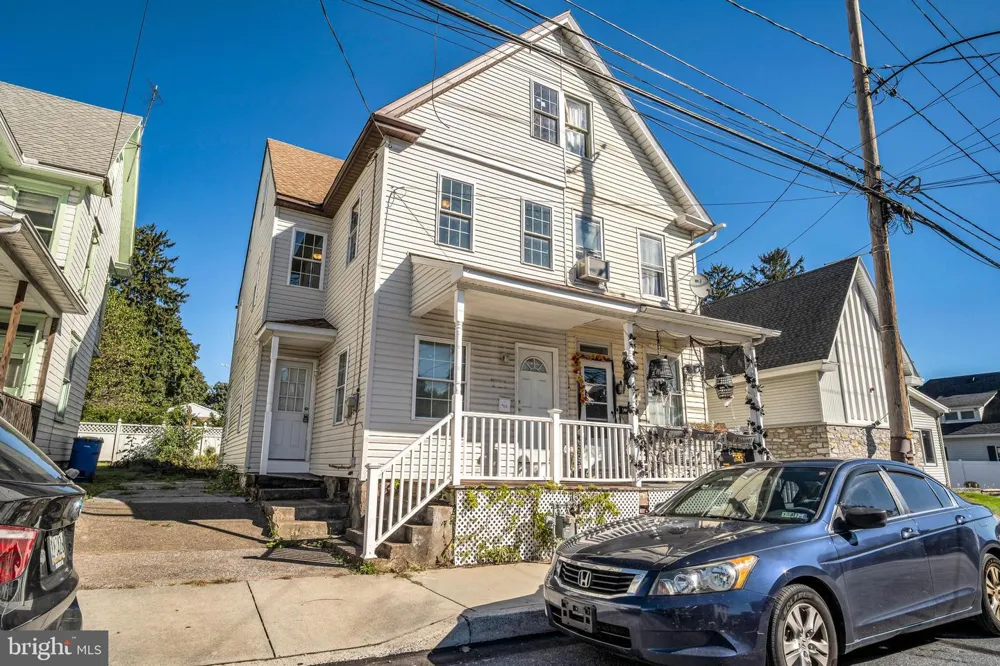 125 E EMAUS STREET Middletown, PA 17057