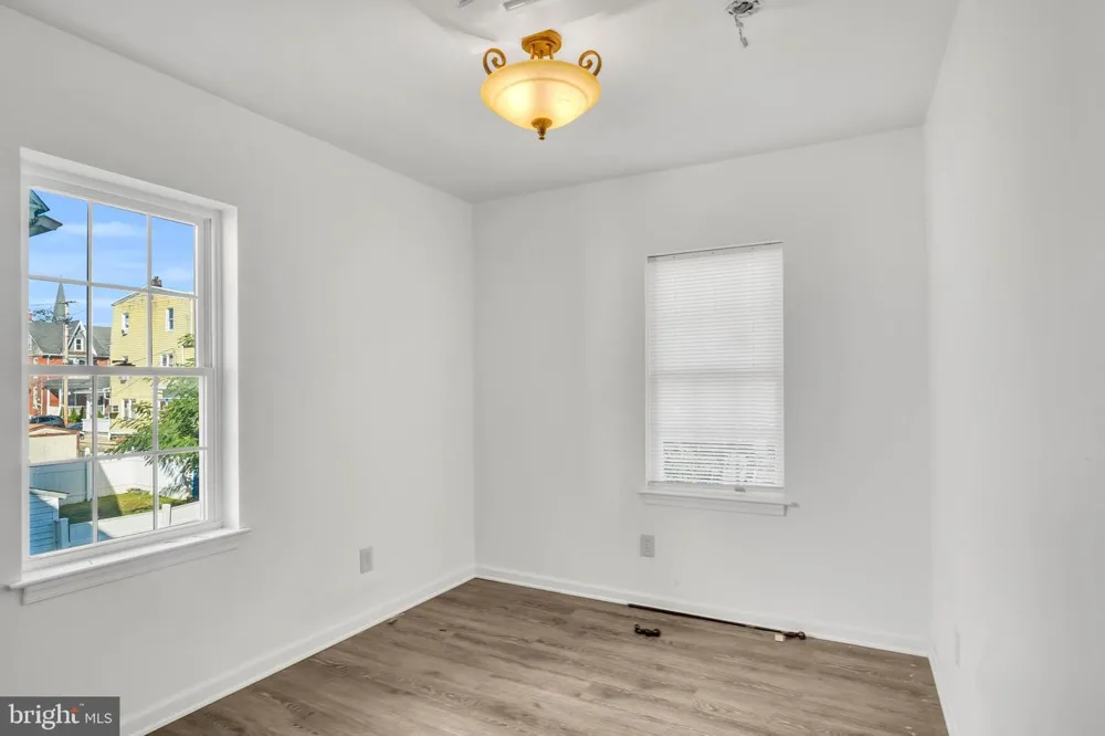 125 E EMAUS STREET Middletown, PA 17057
