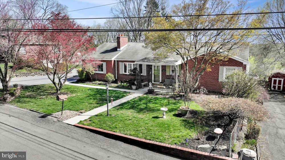 5109 RIDGEVIEW DRIVE Harrisburg, PA 17112