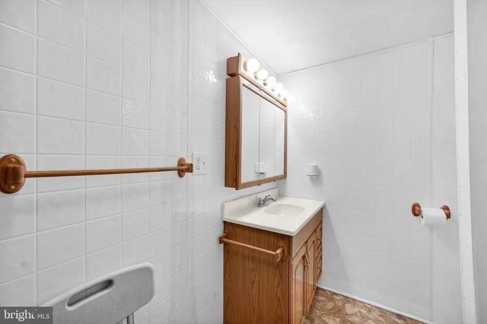 5109 RIDGEVIEW DRIVE Harrisburg, PA 17112