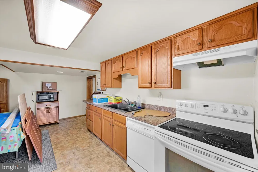 5109 RIDGEVIEW DRIVE Harrisburg, PA 17112