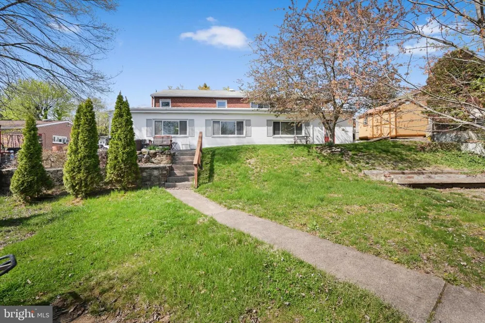 5109 RIDGEVIEW DRIVE Harrisburg, PA 17112