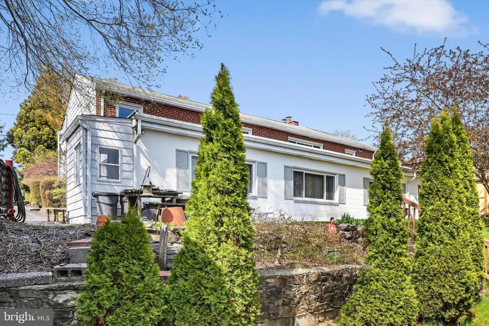 5109 RIDGEVIEW DRIVE Harrisburg, PA 17112