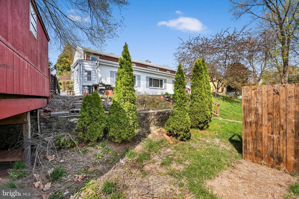 5109 RIDGEVIEW DRIVE Harrisburg, PA 17112