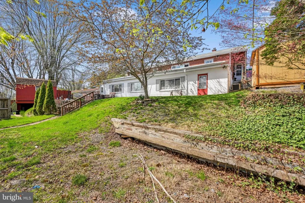 5109 RIDGEVIEW DRIVE Harrisburg, PA 17112