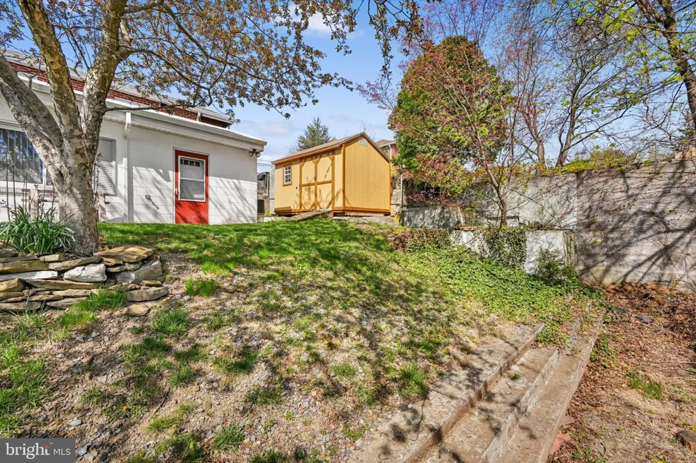 5109 RIDGEVIEW DRIVE Harrisburg, PA 17112