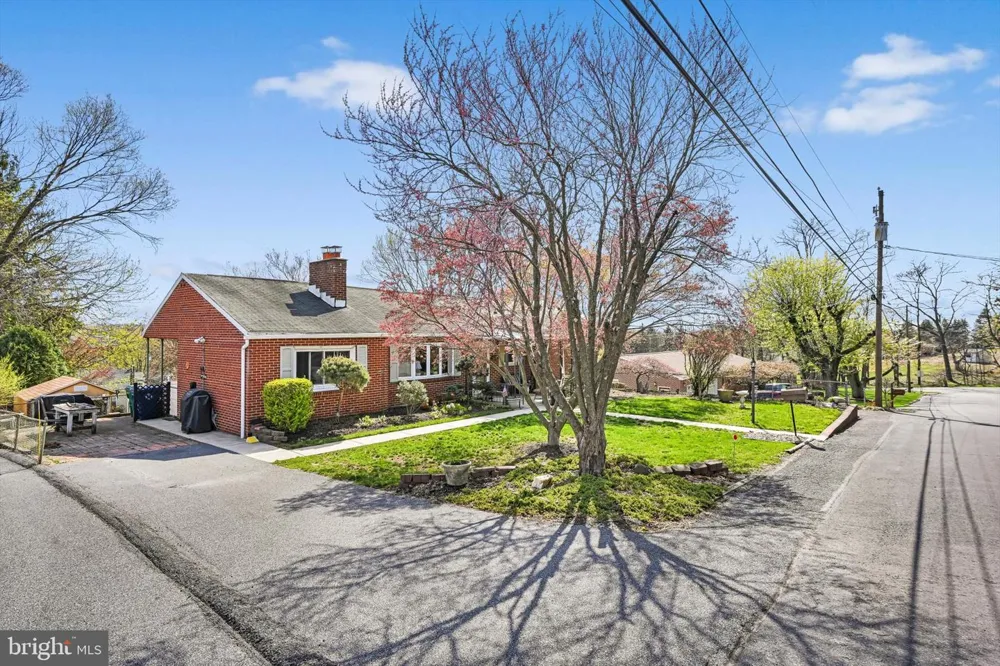 5109 RIDGEVIEW DRIVE Harrisburg, PA 17112