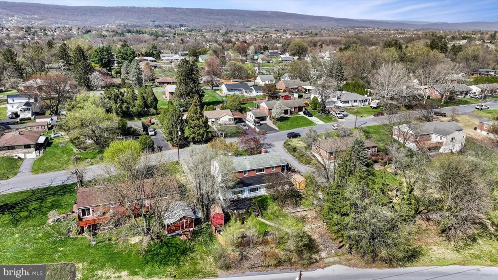 5109 RIDGEVIEW DRIVE Harrisburg, PA 17112