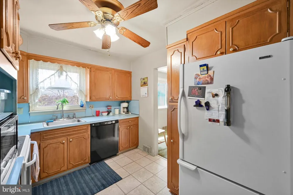 5109 RIDGEVIEW DRIVE Harrisburg, PA 17112