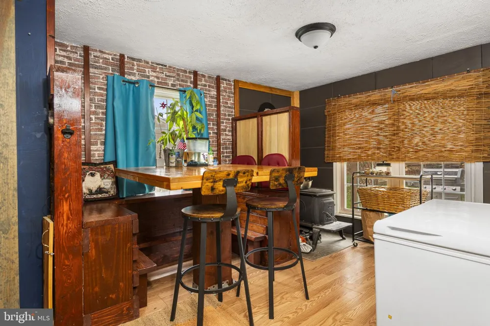 102 PASCHALL MILL ROAD West Grove, PA 19390
