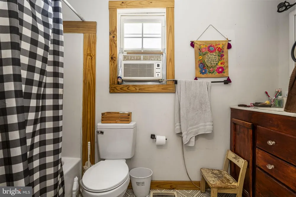 102 PASCHALL MILL ROAD West Grove, PA 19390
