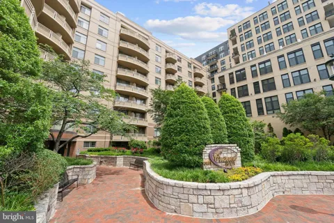 7111 WOODMONT AVENUE #316