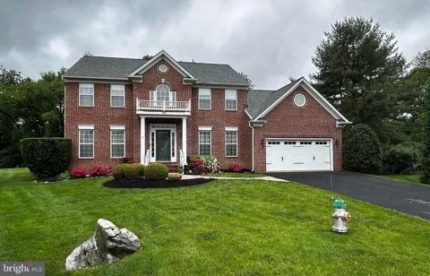 300 ARCHER COURT