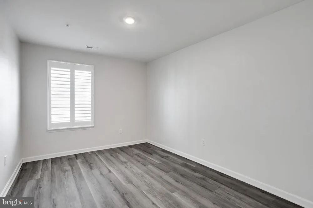 291 FOREST EDGE AVE La Plata, MD 20646