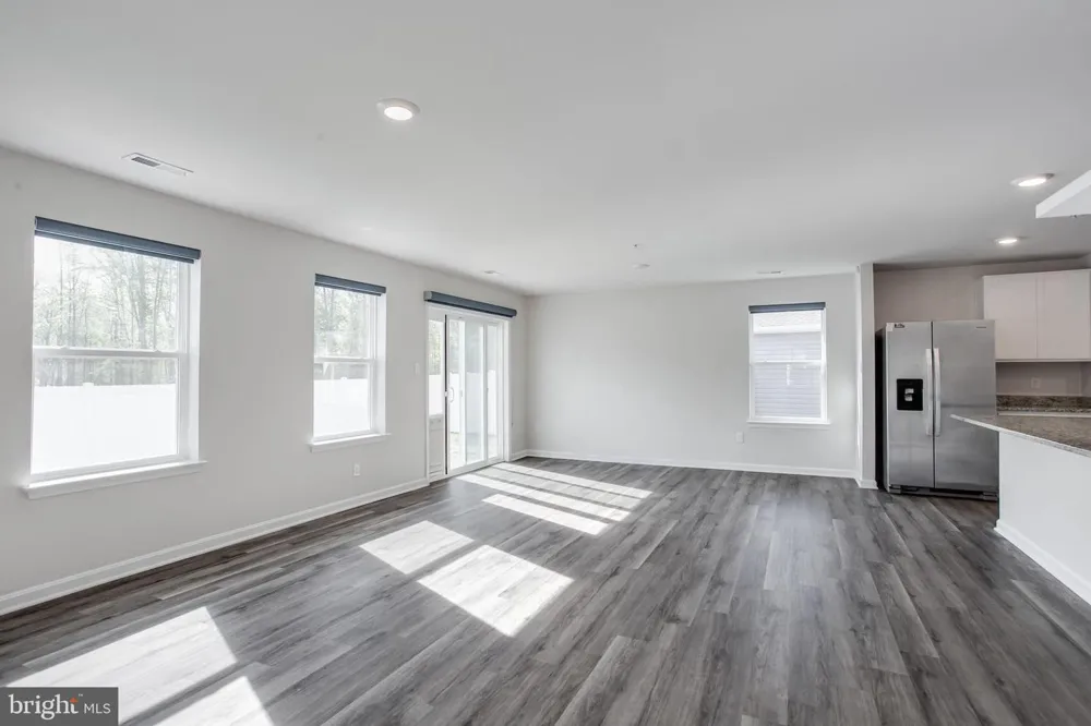 291 FOREST EDGE AVE La Plata, MD 20646