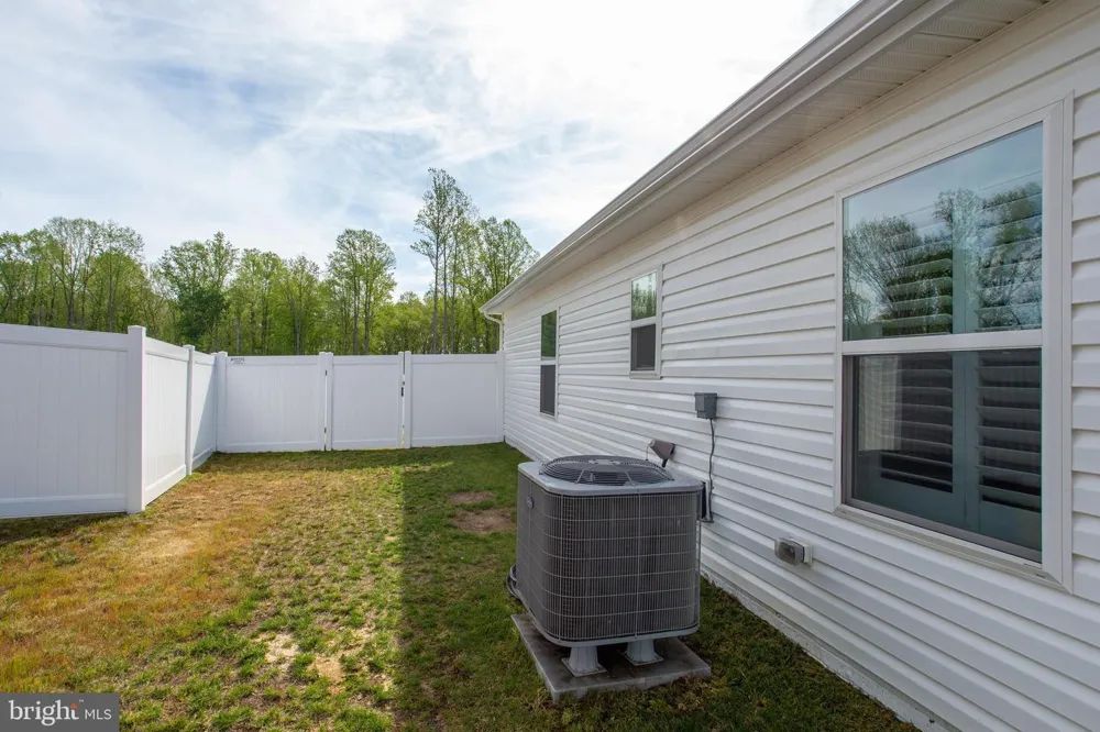 291 FOREST EDGE AVE La Plata, MD 20646