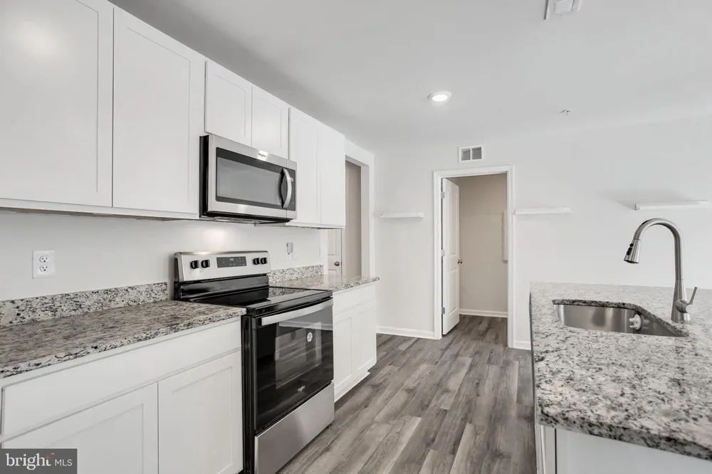 291 FOREST EDGE AVE La Plata, MD 20646