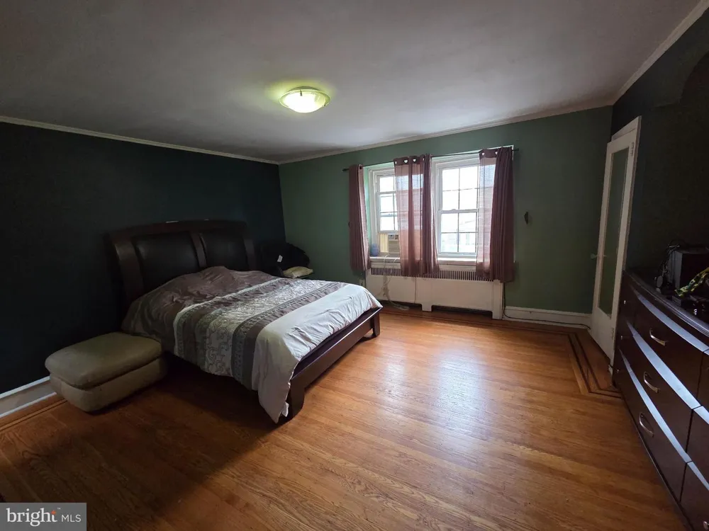 1633 CONLYN STREET Philadelphia, PA 19141