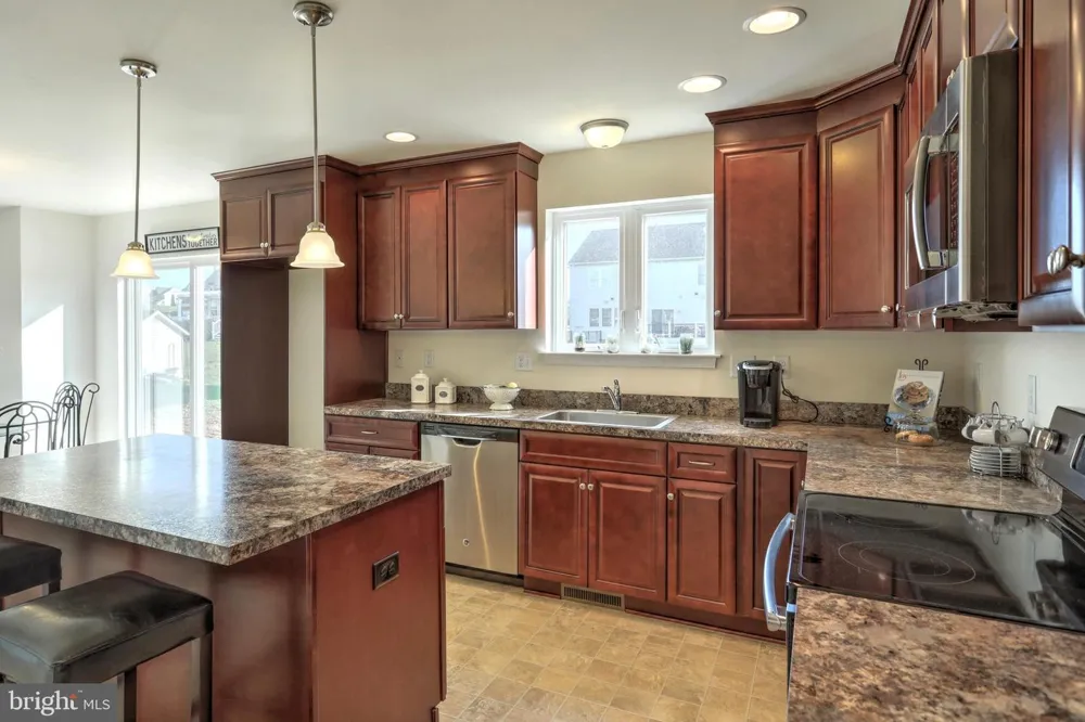 322 VALLEY VIEW CIRCLE #138 York, PA 17408