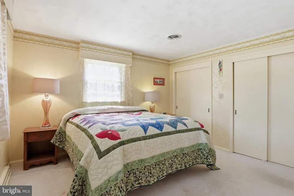 4041 ROBINHOOD York, PA 17408