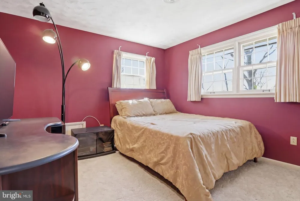 4041 ROBINHOOD York, PA 17408