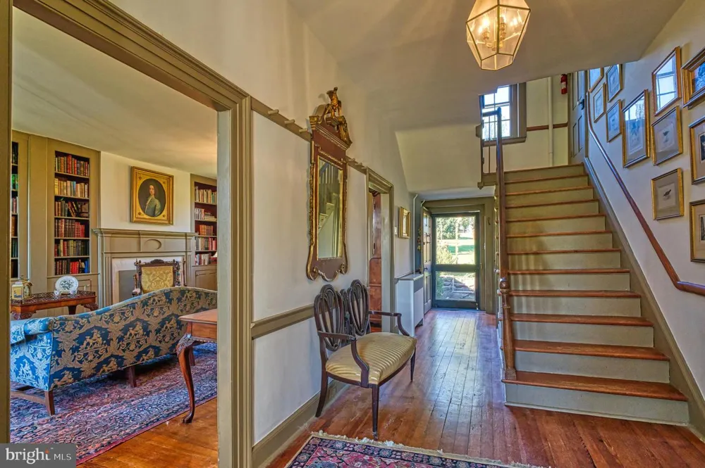 38678 PIGGOTT BOTTOM ROAD Hamilton, VA 20158