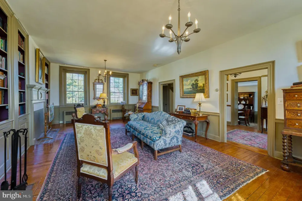 38678 PIGGOTT BOTTOM ROAD Hamilton, VA 20158