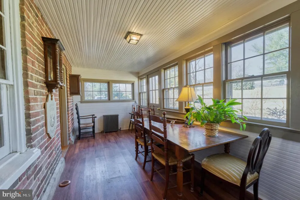 38678 PIGGOTT BOTTOM ROAD Hamilton, VA 20158