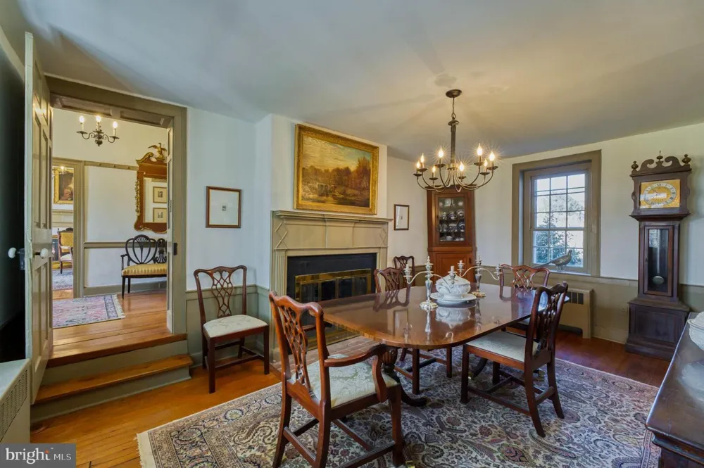 38678 PIGGOTT BOTTOM ROAD Hamilton, VA 20158