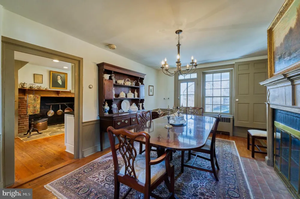 38678 PIGGOTT BOTTOM ROAD Hamilton, VA 20158