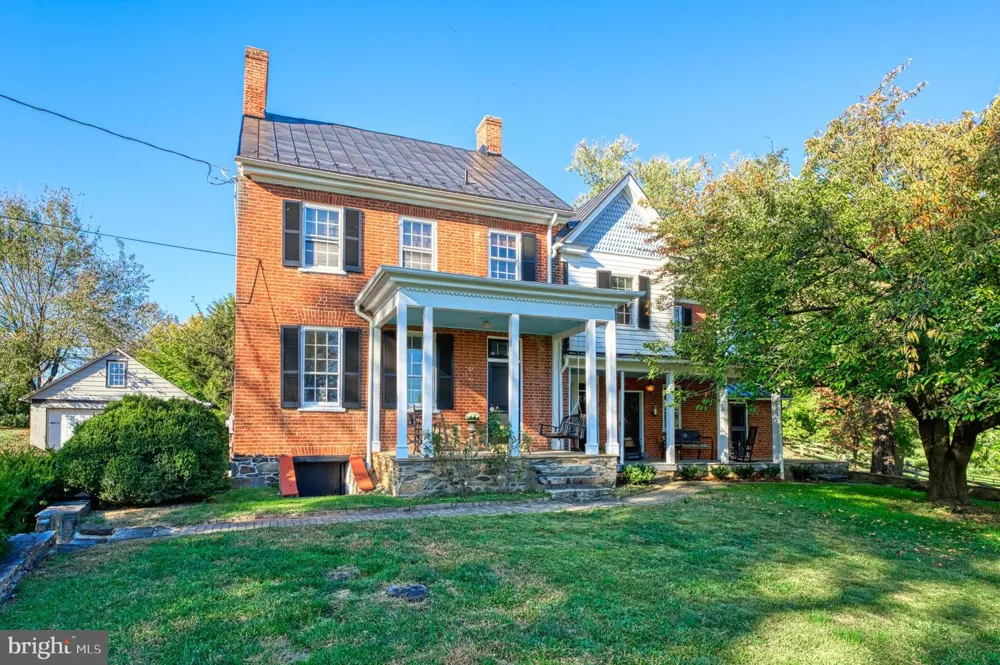 38678 PIGGOTT BOTTOM ROAD Hamilton, VA 20158