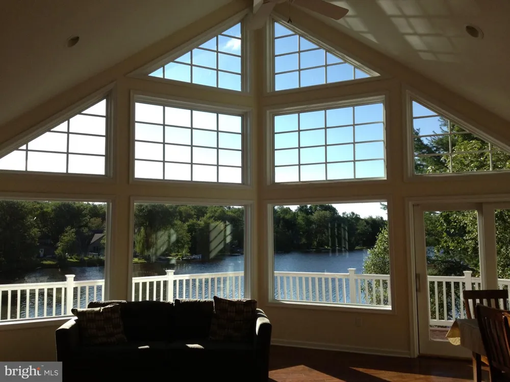 7648 LAKE SHORE DRIVE Pocono Lake, PA 18347