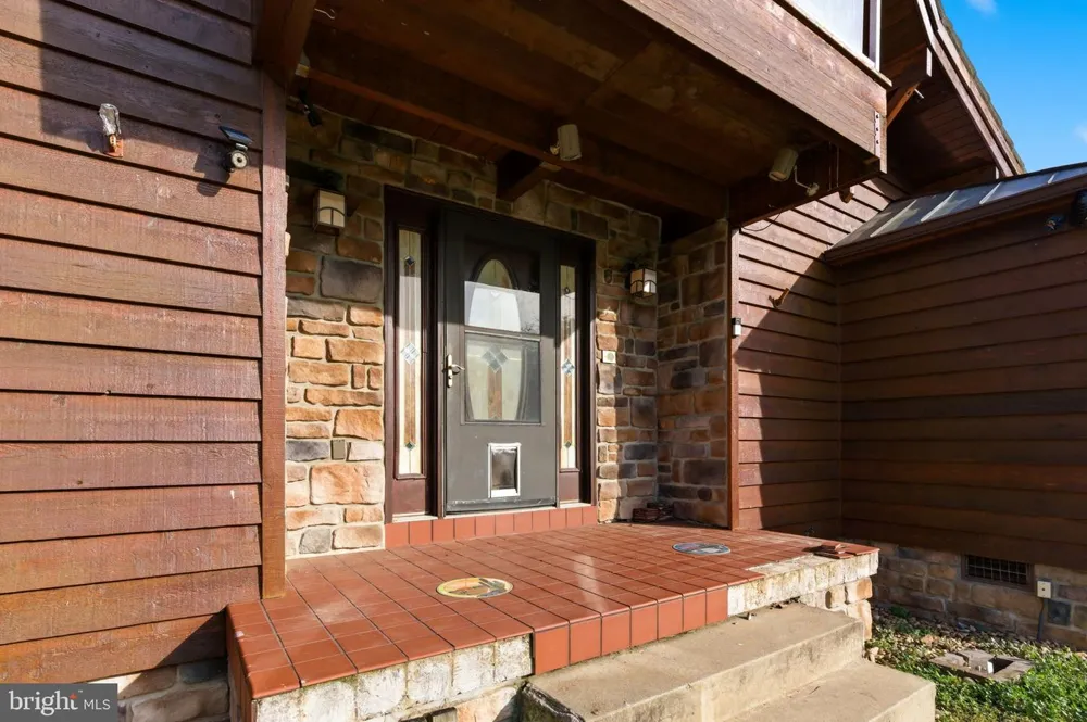 2 DIGIT LANE Bunker Hill, WV 25413