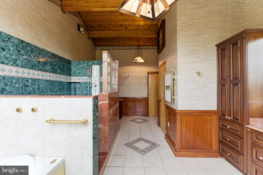 2 DIGIT LANE Bunker Hill, WV 25413