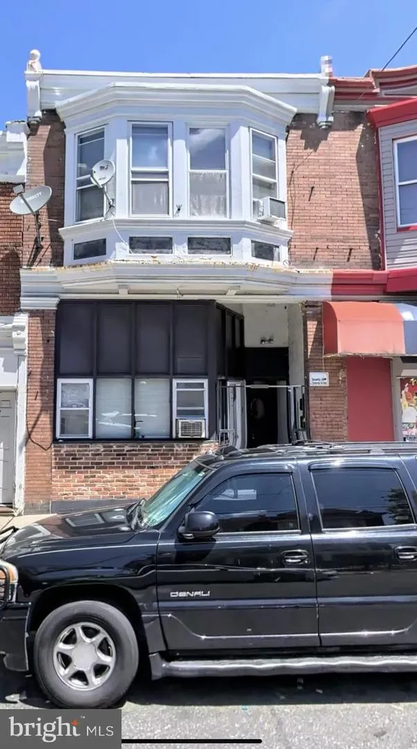 1103 LINDLEY AVENUE #2F Philadelphia, PA 19141