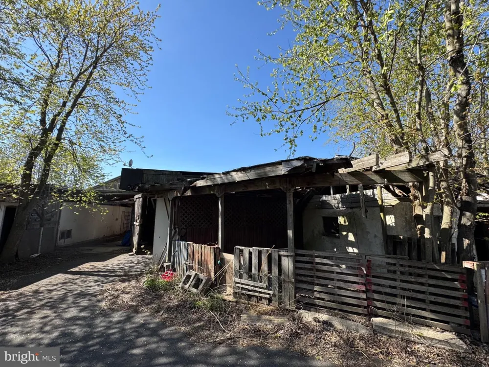 409 RIDGE ROAD Southampton, NJ 08088